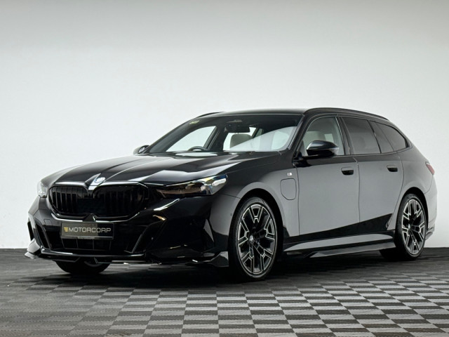 Image for 2025 BMW 5 Series 530E M SPORT