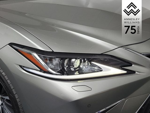 Image for 2022 Lexus ES 300h ES300H Dynamic