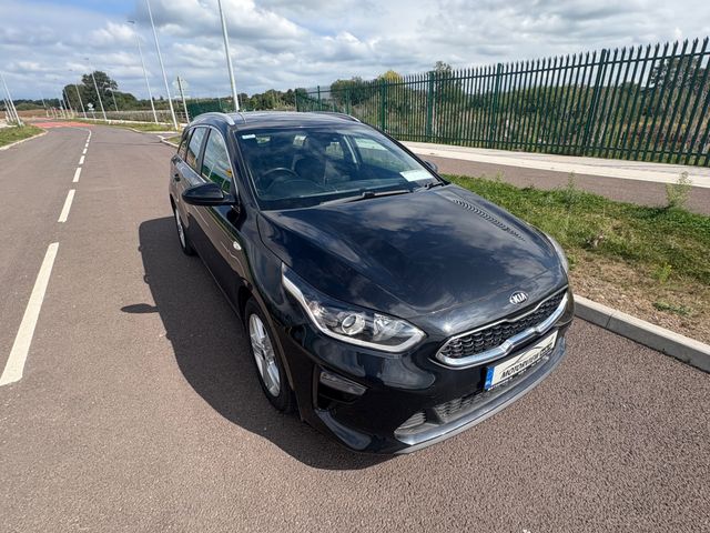 Image for 2019 Kia Ceed 1 6CRDI 2 ISG 5DR, Touch Screen Infotainment System, Bluetooth, Sat Nav, Alloy Wheels, Multi-Function Steering Wheel