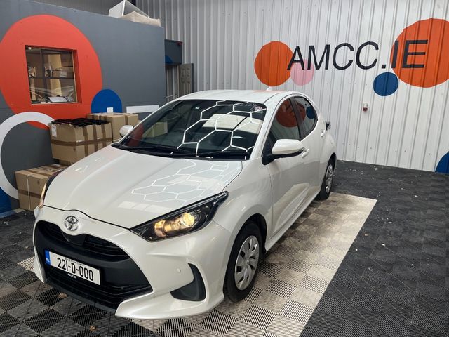 Image for 2022 Toyota Yaris 2022 TOYOTA YARIS X 1.0 AUTOMATIC / REVERSE CAMERA AND MORE