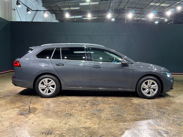 Image for 2023 Volkswagen Golf ESTATE 1.0 AUTOMATIC ETSI ACTIVE - FACTORY ALLOYS - DIGITAL DASH - REVERSE CAMERA/PARKING PILOT - CRUISE CONTROL - ELECTRIC TAIL-GATE