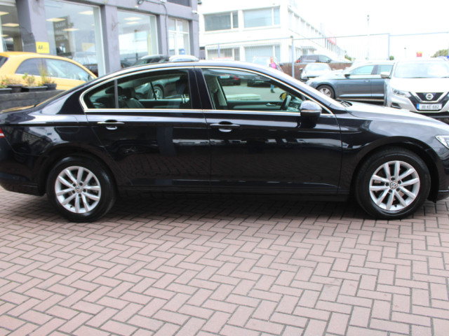 Image for 2015 Volkswagen Passat 1.6TDI COMFORTLINE 120BHP 4DR SALOON // BUY WITH CONFIDENCE AA AND SIMI APPROVED DEALER 2025 // FINANCE ARRANGED // ALL TRADE INS WELCOME //