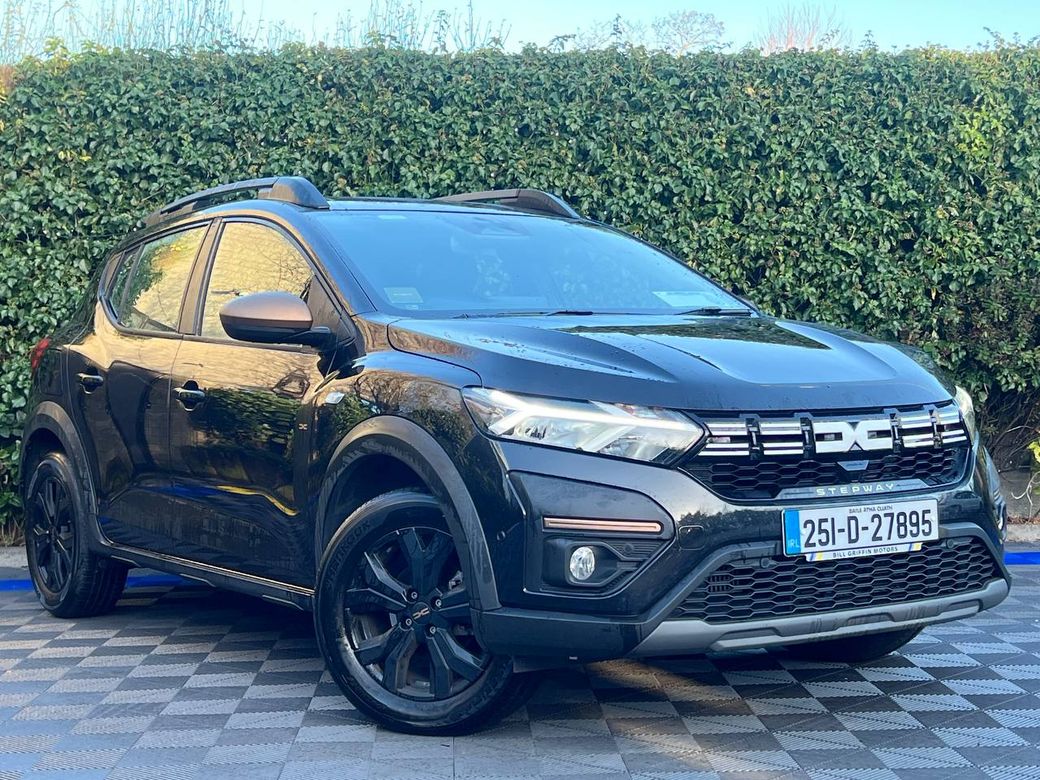 Image for 2025 Dacia Sandero STEPWAY EXTREME 1.0 TCE // VERY LOW MILEAGE // HEATED SEATS // REVERSE CAMERA