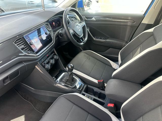 Image for 2018 Volkswagen T-Roc SPORT 1.5TSI 150HP MANUAL