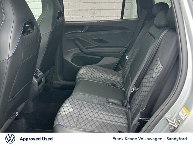 Image for 2025 Volkswagen Tayron *Black Pack* R-Line 75 PHEV DSG@ Frank Keane Volkswagen South Dublin