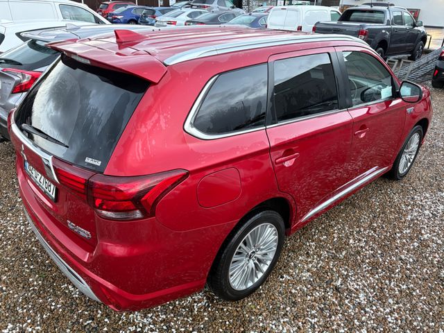 Image for 2018 Mitsubishi Outlander 2.4 Juro Phev 221BHP 4WD 