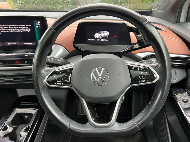 Image for 2021 Volkswagen ID.4 FAMILY 77KWH // PAN ROOF // APPLE CARPLAY/ANDROID AUTO // LEATHER/ALCANTARA HEATED SEATS