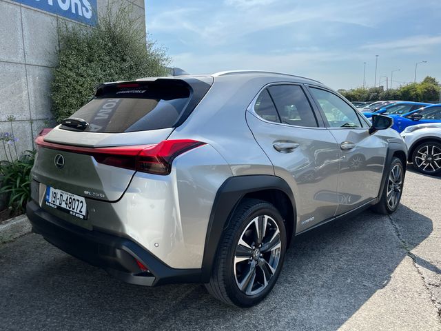 Image for 2019 Lexus UX 250H 250H+ AUTOMATIC HYBRID 2.0 PETROL //FULL LEATHER HEATED SEATS//REVERSE CAMERA//KEYLESS ENTRY//ADAPTIVE CRUISE CONTROL//HEATED STEERING WHEEL//