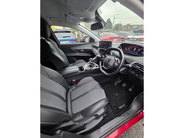Image for 2022 Peugeot 5008 2022 PEUGEOT 5008 1.5d ALLURE 7 SEATER