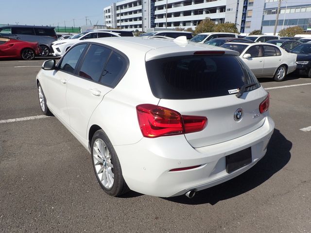 Image for 2019 BMW 1 Series 118D FASHIONISTA PRO 2.0 DIESEL AUTOMATIC // FULL HEATED LEATHER // PEARL WHITE METALLIC // PRIVACY PACK // PRO MEDIA BLUETOOTH // BMW MATRIX LIGHTING // STUNNING EXAMPLE // AA APPROVED DEALER 2026