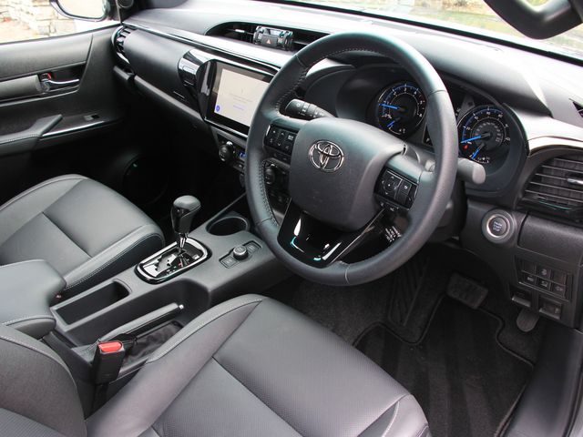 Image for 2025 Toyota Hilux 252 Invincible X * Auto * Highest Spec 2.8 204Bhp