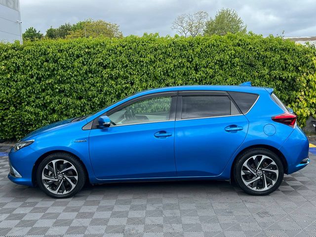 Image for 2017 Toyota Auris 1.8 HYBRID AUTO // REVERSE CAMERA // LEATHER HEATED SEATS // CRUISE CONTROL