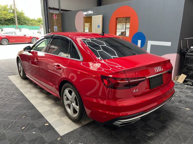 Image for 2023 Audi A4 2023 AUDI A4 35TDI ADVANCED 2.0 AUTOMATIC / CRUISE CONTROL / PARKING CAMERA / ELECTRIC MEMORY & HEATED SEATS / PADDLE SHIFTERS / APPLE CARPLAY AND MORE
