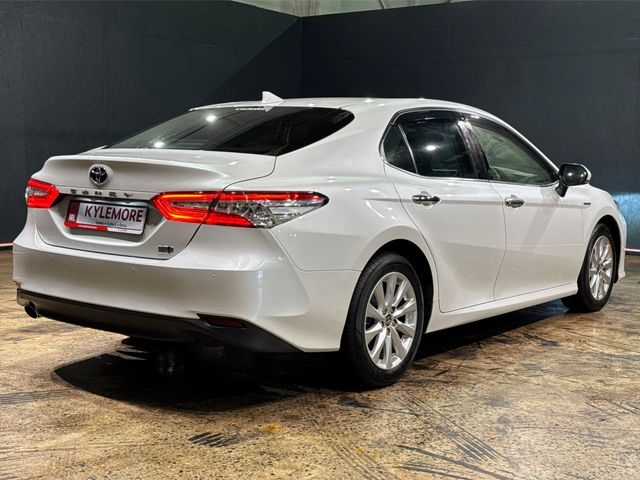 Image for 2020 Toyota Camry LUXURY SALOON - PETROL HYBRID - CRUISE CONTROL - REVERSE CAMERA