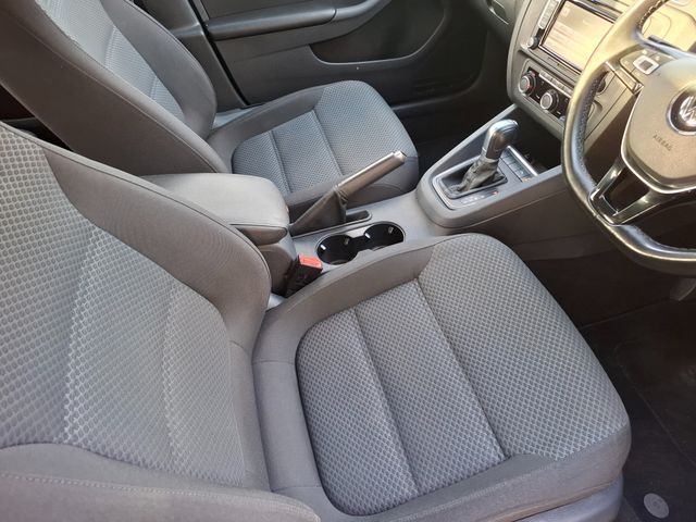 Image for 2015 Volkswagen Jetta CL 2.0tdi D7F 105HP 4DR A