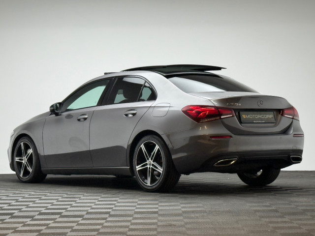 Image for 2022 Mercedes-Benz A Class A180D PROGRESSIVE AUTO