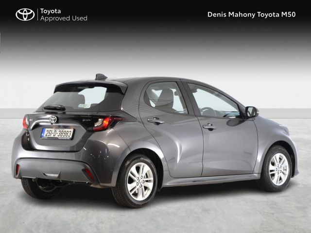 Image for 2025 Toyota Yaris Hybrid Luna Auto
