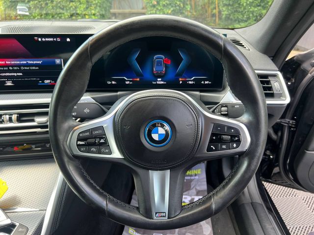 Image for 2023 BMW i4 EDRIVE40 M-SPORT AUTO // VIRTUAL COCKPIT // REVERSE CAMERA // DUAL ZONE CLIMATE CONTROL
