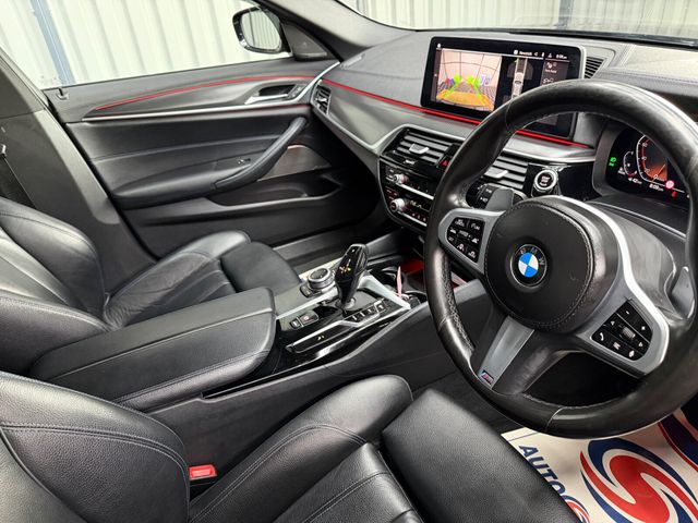 Image for 2022 BMW 5 Series 520d xDrive M Sport (MHT)