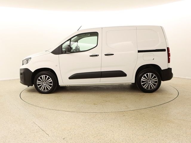 Image for 2021 Peugeot Partner 