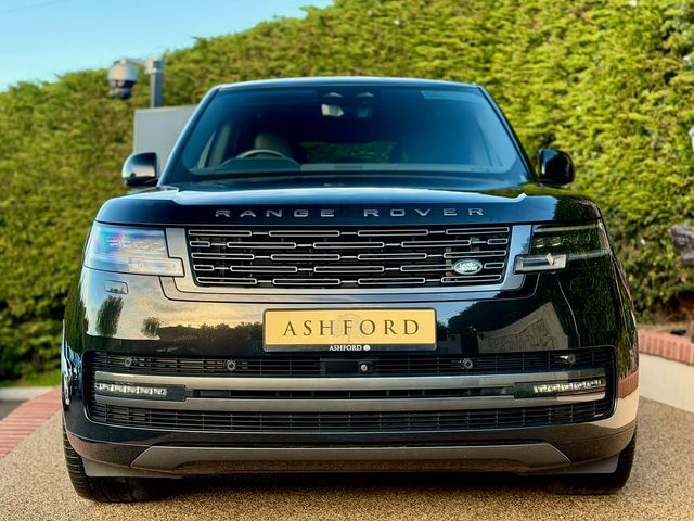 Image for 2024 Land Rover Range Rover P460E Dynamic