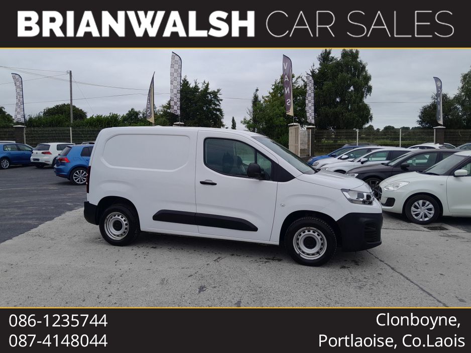 Image for 2023 Citroen Berlingo LX BLUEHDI 100 MWB Portlaoise