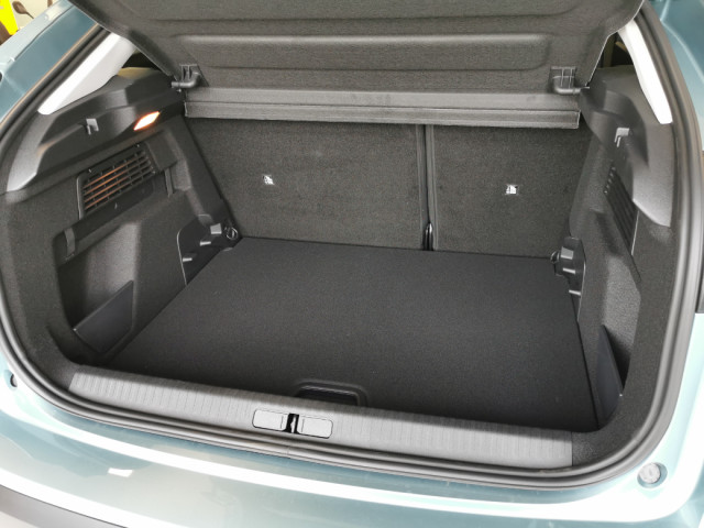 Image for 2025 Citroen e-C4 e Flair Pack 50KWH 