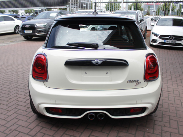 Image for 2017 Mini Cooper S 2.0 5DR HATCHBACK AUTOMATIC // WITH 162, 000 KM'S // BUY WITH CONFIDENCE AA AND SIMI APPROVED DEALER // FINANCE ARRANGED // ALL TRADE INS WELCOME //