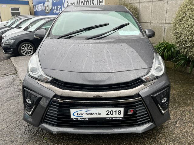 Image for 2018 Toyota Prius Alpha GR SPORT 7 SEATER AUTOMATIC 1.8 HYBRID PETROL //LOW MILES//KEYLESS ENTRY//REVERSE CAMERA//