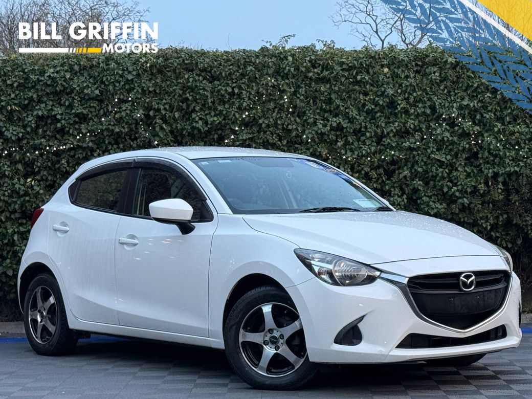 Image for 2016 Mazda Demio 1.3 SKYACTIV // 15" DIAMOND CUT ALLOYS // AIR CONDITIONING // LOW MILEAGE 