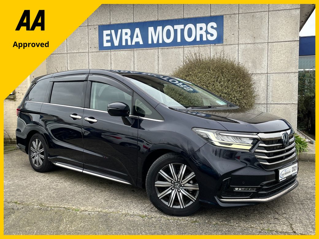 Image for 2021 Honda Odyssey 8 SEATER ABSOLUTE AUTOMATIC HYBRID 2.0 PETROL //FACELIFT MODEL//REVERSE CAMERA//KEYLESS ENTRY//ADAPTIVE CRUISE CONTROL//POWER SLIDING REAR DOORS//