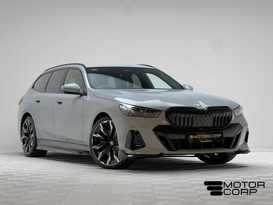 Image for 2025 BMW 5 Series 530E TOURING M SPORT