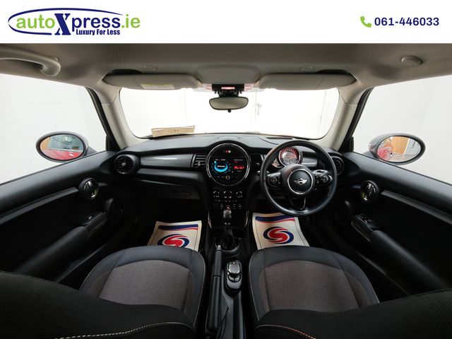 Image for 2017 Mini Cooper D 1.5 Automatic, Reversing camera