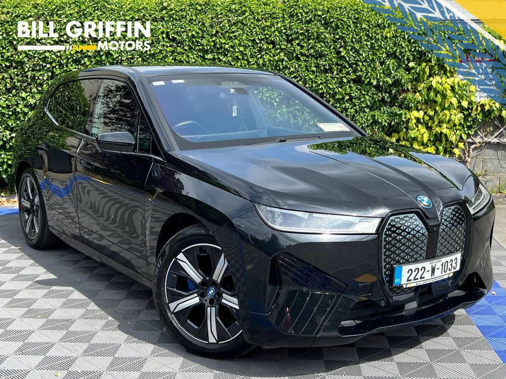 Image for 2022 BMW iX XDRIVE40 76.6KWH // PANORAMIC SUNROOF // LEATHER HEATED & POWERED SEATS // VIRTUAL COCKPIT 
