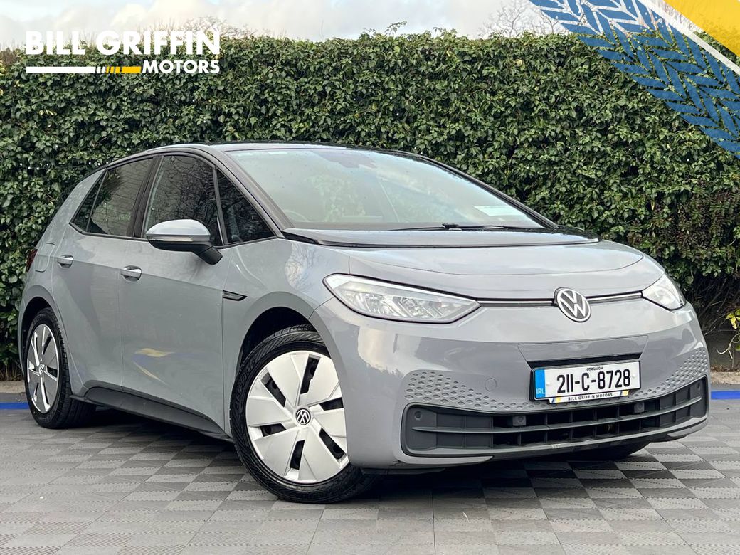 Image for 2021 Volkswagen ID.3 LIFE PRO 58KWH // APPLE CARPLAY/ANDROID AUTO // DUAL ZONE CLIMATE CONTROL // PARKING SENSORS