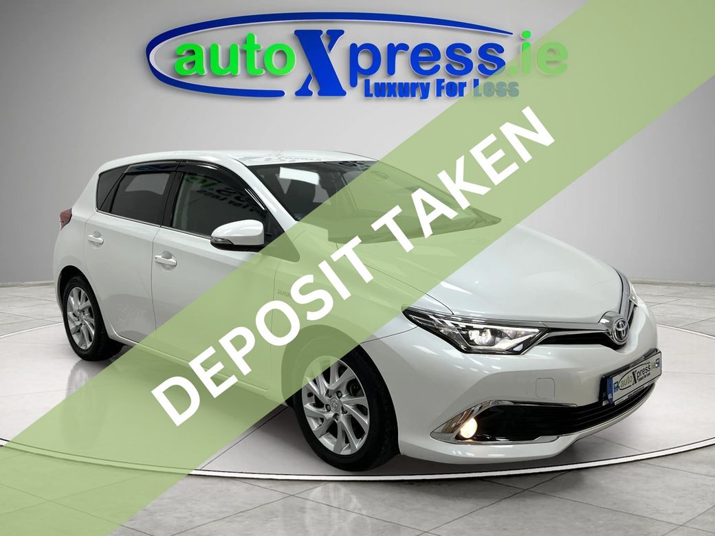 Image for 2016 Toyota Auris 1.8 Automatic, Hybrid, Reversing camera