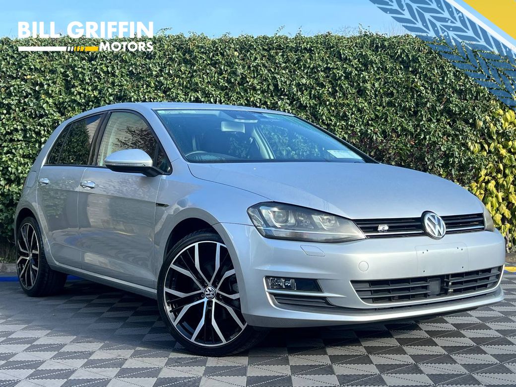 Image for 2014 Volkswagen Golf R-LINE PACK 1.2 TSI // NEW 19" DIAMOND CUT ALLOYS // REVERSE CAMERA // PADDLE GEAR SHIFTERS
