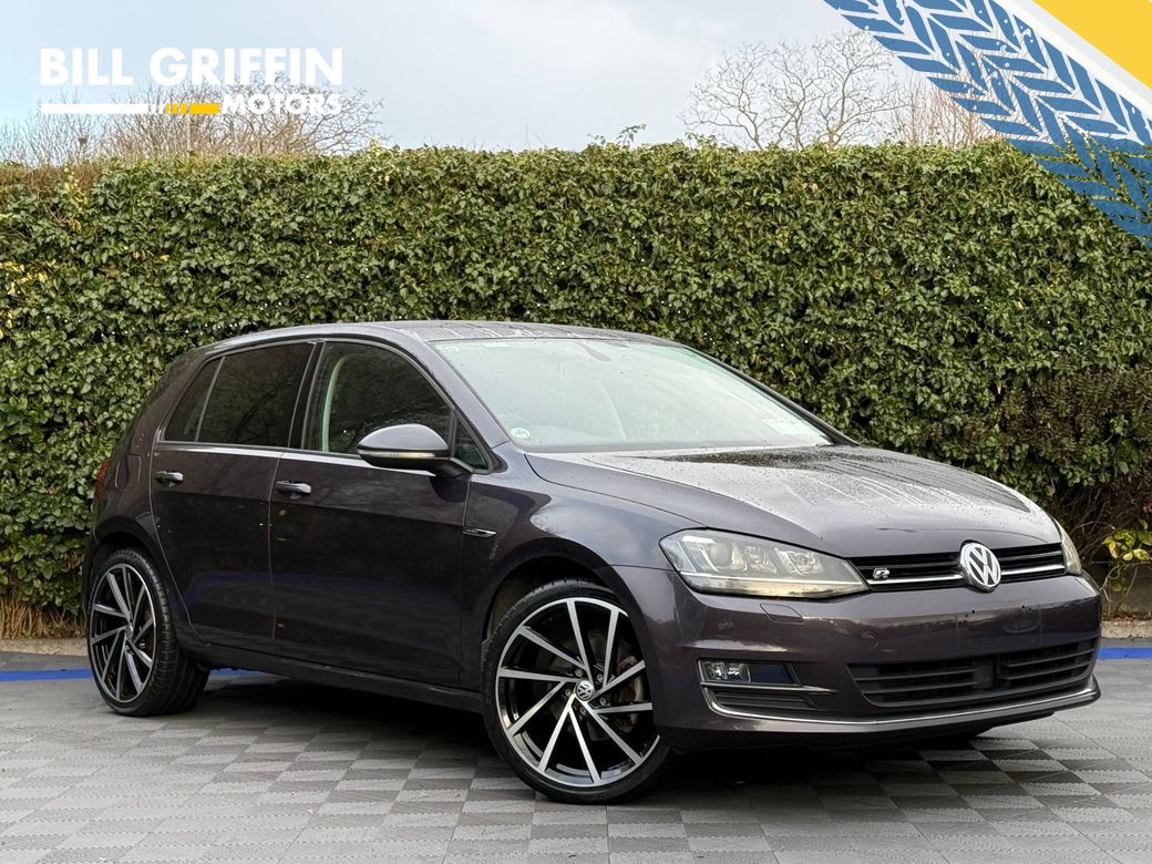 Image for 2015 Volkswagen Golf R-LINE PACK 1.2 TSI AUTO // LOUNGE EDITION // NEW 19" ALLOYS // REVERSE CAMERA // ADAPTIVE CRUISE CONTROL