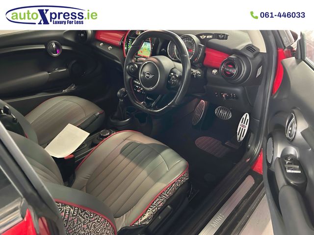 Image for 2018 Mini Cooper D 1.5 Automatic, Reversing camera
