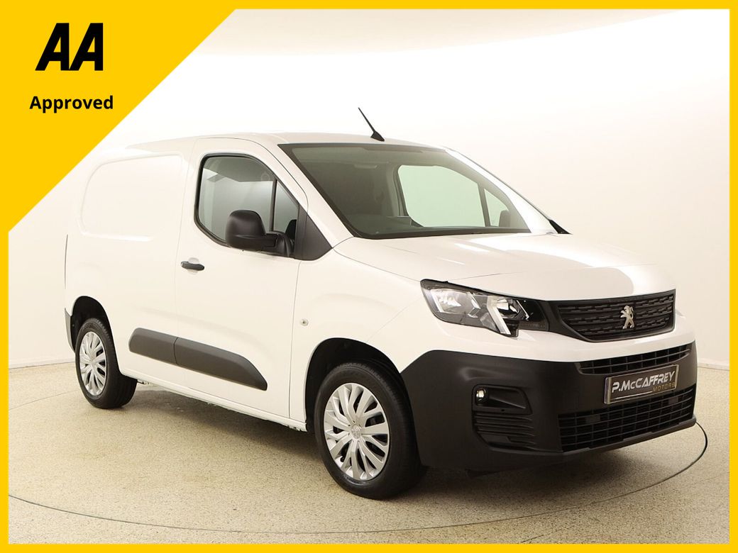 Image for 2021 Peugeot Partner 