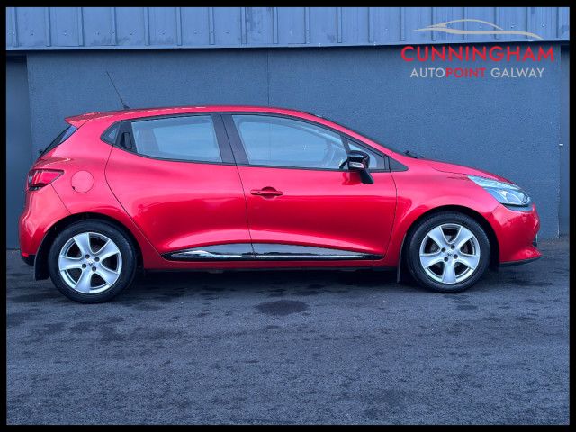 Image for 2016 Renault Clio 1.2i Dynamique Nav 5 Door