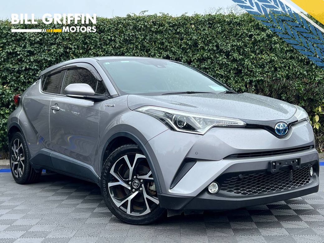 Image for 2017 Toyota C-HR 1.8 HYBRID // HALF LEATHER HEATED SEATS // ADAPTIVE CRUISE CONTROL // REVERSE CAMERA
