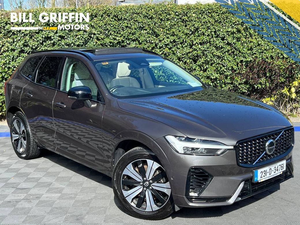 Image for 2023 Volvo XC60 T6 PLUS DARK AWD 2.0 HYBRID ** HUGE SPEC ** // TILT & SLIDE OPENING PAN ROOF // 360 PARKING CAMERAS // ADAPTIVE CRUISE CONTROL