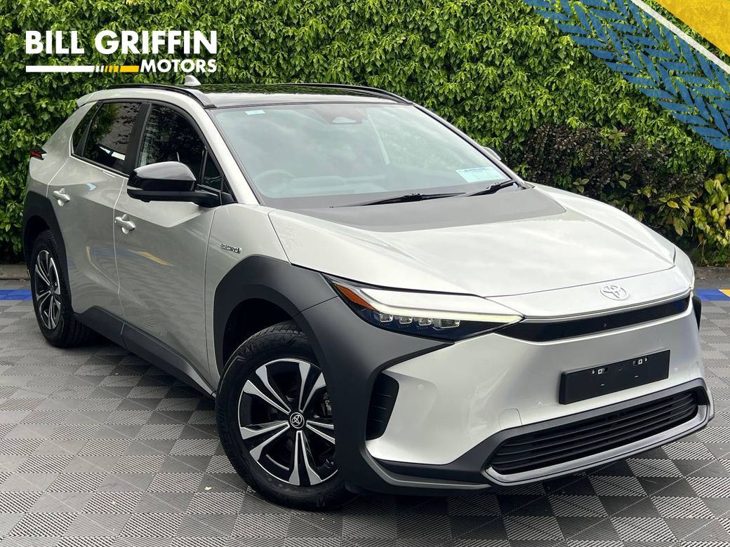 Image for 2024 Toyota bZ4X MOTION 71.4KWH // PANORAMIC SUNROOF // 360 PARKING CAMERAS // HEATED SEATS
