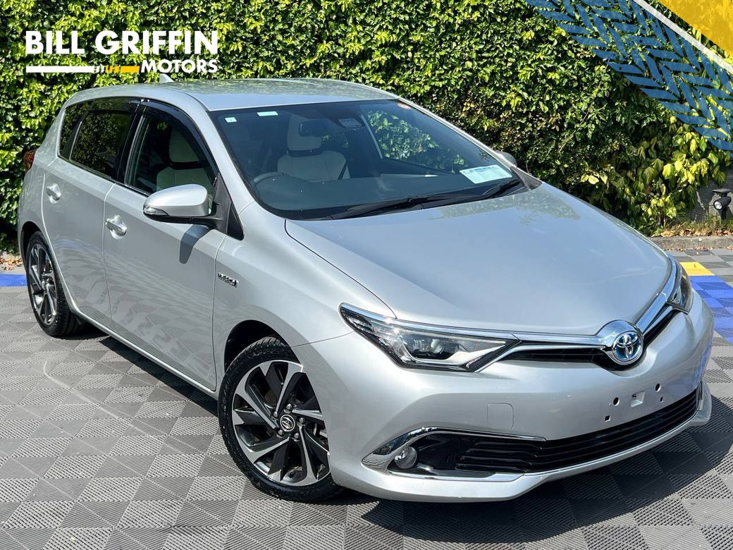 Image for 2017 Toyota Auris 1.8 HYBRID AUTO // CRUISE CONTROL // DIAMOND CUT ALLOYS // REVERSE CAEMRA