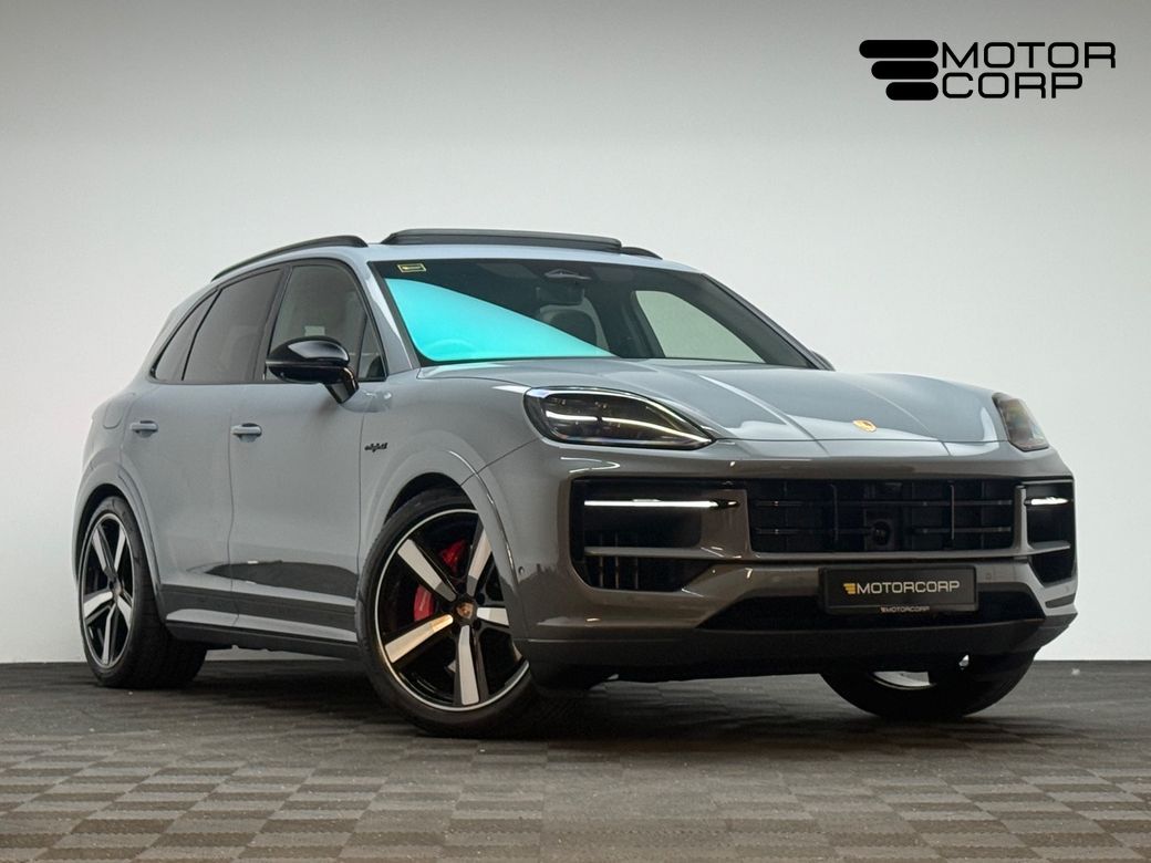 Image for 2026 Porsche Cayenne S BLACK EDITION V6 E-HYBRID