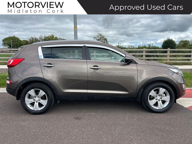 Image for 2013 Kia Sportage 1.7D IMMACULATE CONDITION, LIKE NEW FULLY SERVICED, USB Connection, Parking Sensors, Multi-Function Steering Wheel, 