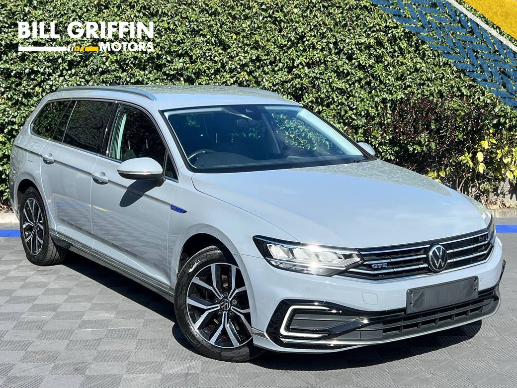 Image for 2022 Volkswagen Passat GTE 1.4 HYBRID 218 BHP // FULL SERVICE HISTORY // LEATHER HEATED SEATS // APPLE CARPLAY/ANDROID AUTO