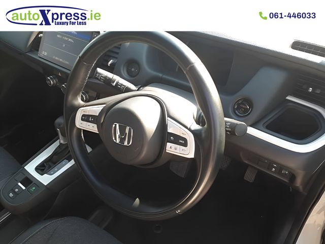 Image for 2020 Honda Fit 1.5 E:HEV HOME Automatic, Reversing camera