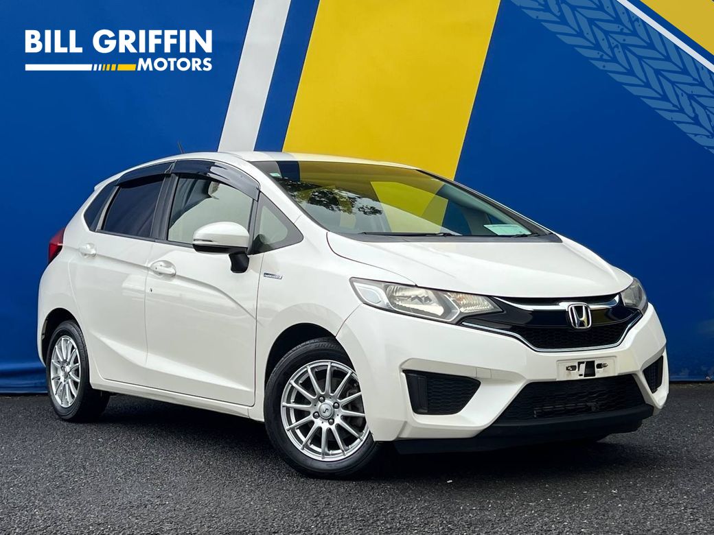 Image for 2016 Honda Fit F-PACKAGE 1.5 HYBRID // 2 YEAR NCT // REVERSE CAMERA // DIGITAL CLIMATE CONTROL